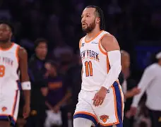 宝威网址-独行侠逆转尼克斯，主场气势如虹